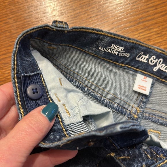 Cat & Jack 2T Dark Wash jean shorts with cute frayed edge with lace trim - Picture 7 of 9